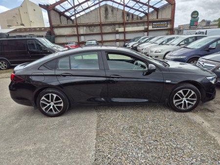 2022 Opel Insignia - photo 4