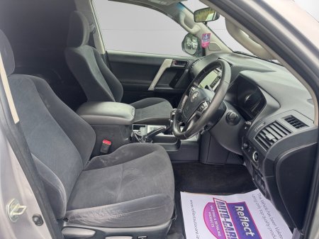 2020 Toyota Land Cruiser - photo 10