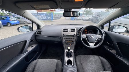 2010 Toyota Avensis - photo 11