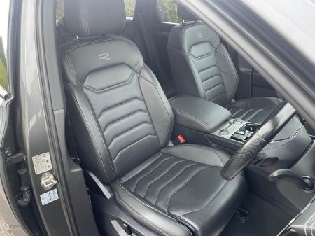 2023 Volkswagen Touareg - photo 21