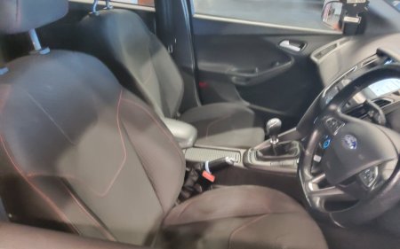 2017 Ford Focus - photo 12
