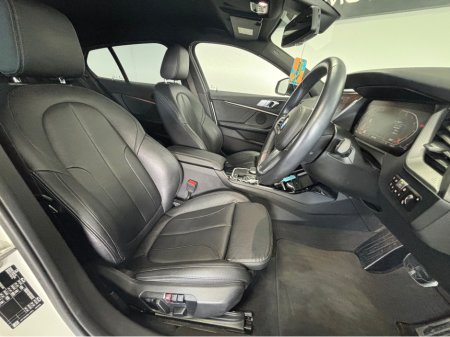 2020 BMW 1-Series - photo 8