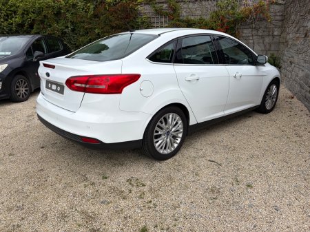 2017 Ford Focus - photo 11