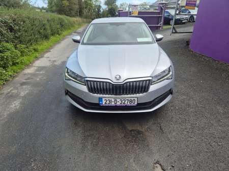 2023 Skoda Superb - photo 2