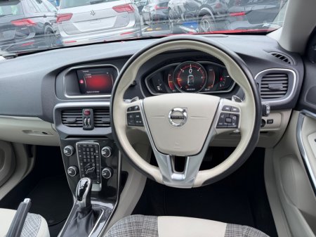 2018 Volvo V40 - photo 20
