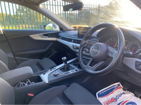 2016 Audi A4 - photo 12