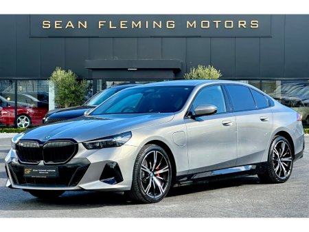2026 BMW 5-Series - photo 2