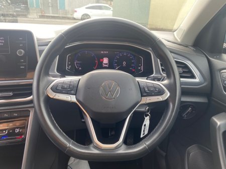 2023 Volkswagen T-Roc - photo 12