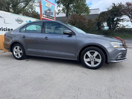 2016 Volkswagen Jetta - photo 4