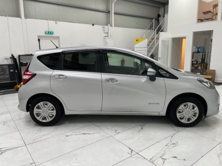 2021 Nissan Note - photo 2