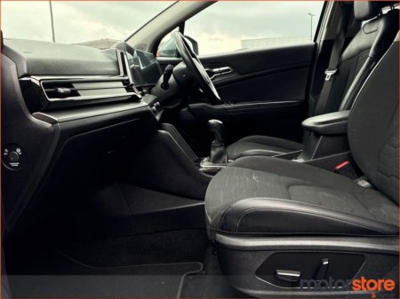 2023 Kia Sportage - photo 3