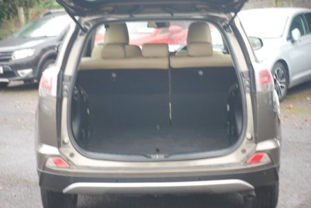 2017 Toyota RAV4 - photo 15