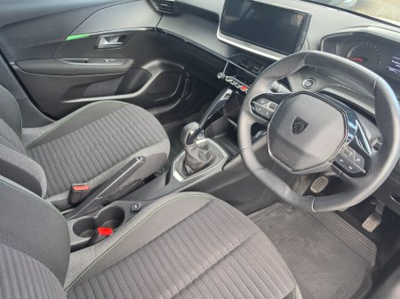 2024 Peugeot 208 - photo 8