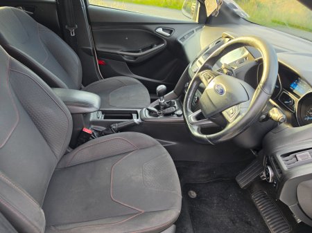 2017 Ford Focus - photo 8
