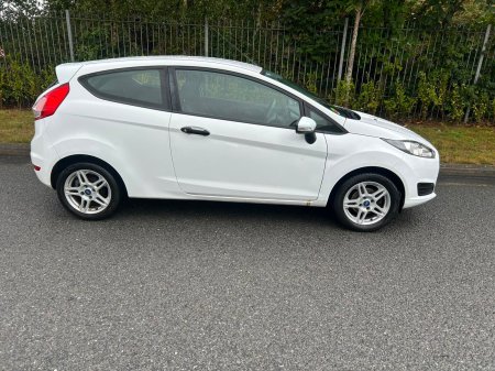 2014 Ford Fiesta - photo 5