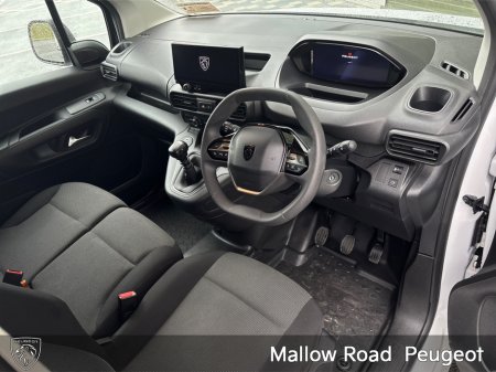 2025 Peugeot Partner - photo 2