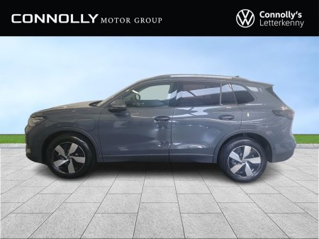 2026 Volkswagen Tiguan - photo 3