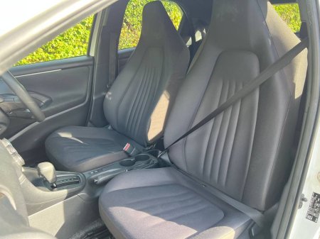 2021 Toyota Yaris - photo 6