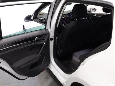 2018 Volkswagen Golf - photo 32
