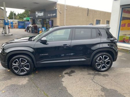 2025 Jeep Avenger - photo 13