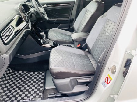 2023 Volkswagen T-Roc - photo 14