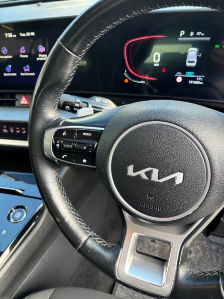 2023 Kia Sportage - photo 18