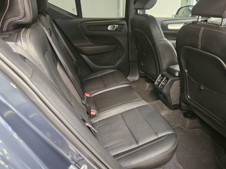 2021 Volvo XC40 - photo 8