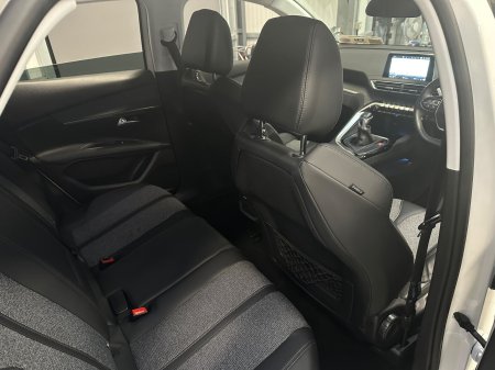 2017 Peugeot 3008 - photo 8