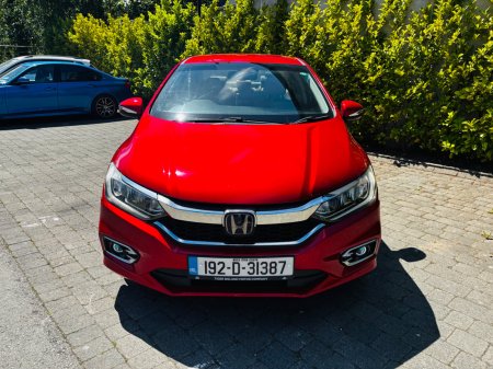2019 Honda Grace - photo 2