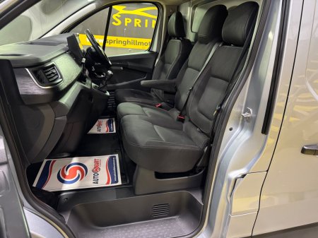 2022 Renault Trafic - photo 9