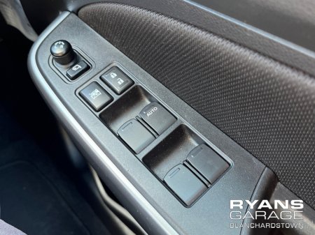 2023 Suzuki Swift - photo 26