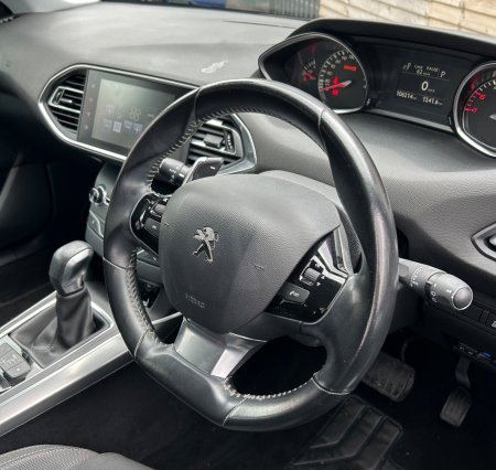 2017 Peugeot 308 - photo 8