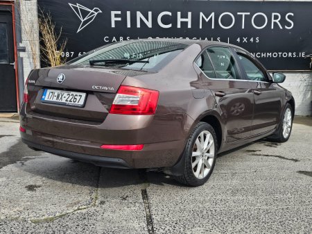 2017 Skoda Octavia - photo 2