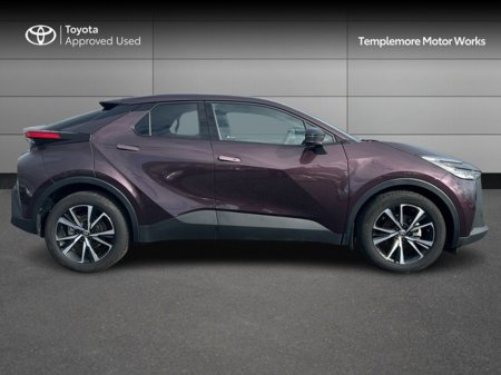 2025 Toyota C-HR - photo 3