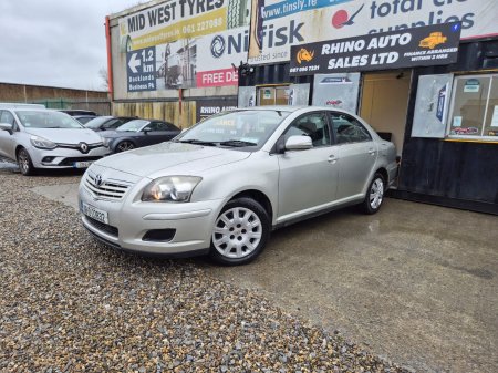 2008 Toyota Avensis - photo 2