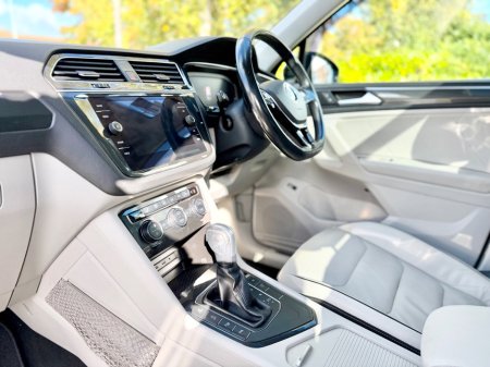 2020 Volkswagen Tiguan - photo 21