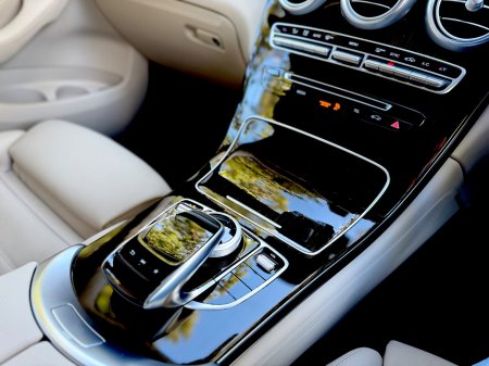 2017 Mercedes-Benz GLC - photo 32