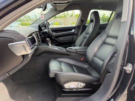 2015 Porsche Panamera - photo 18