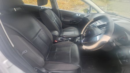 2016 Ford Fiesta - photo 19