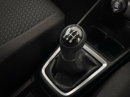 2024 Suzuki Swift - photo 15