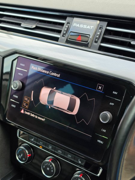 2020 Volkswagen Passat - photo 21