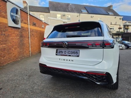 2025 Volkswagen Tiguan - photo 8