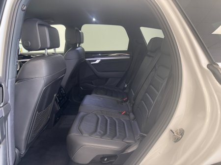 2020 Volkswagen Touareg - photo 6