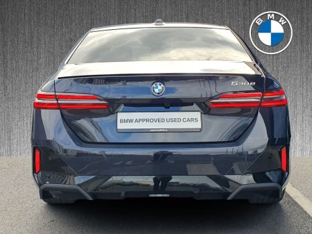 2026 BMW 5-Series - photo 15