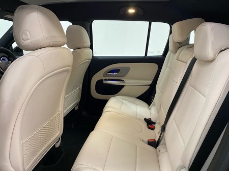 2026 Mercedes-Benz GLB - photo 4