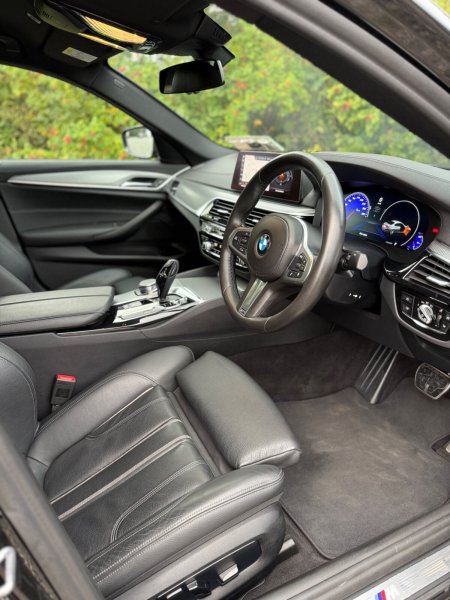 2019 BMW 5-Series - photo 19