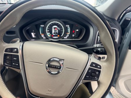 2018 Volvo V40 - photo 14