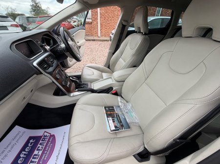 2019 Volvo V40 - photo 16