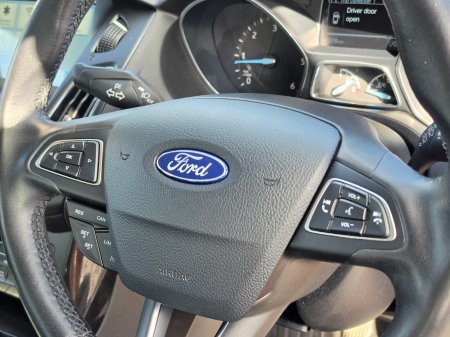 2018 Ford Focus - photo 17