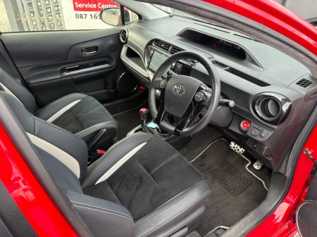 2015 Toyota Aqua - photo 12